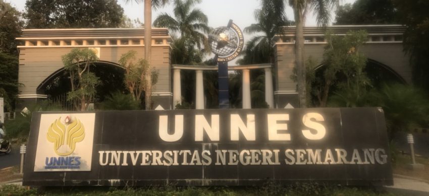 UNNES sign at the front gates